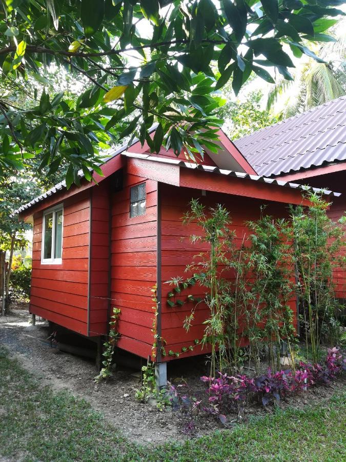 Pink Kangaroo Bungalows Ko Kut ภายนอก รูปภาพ