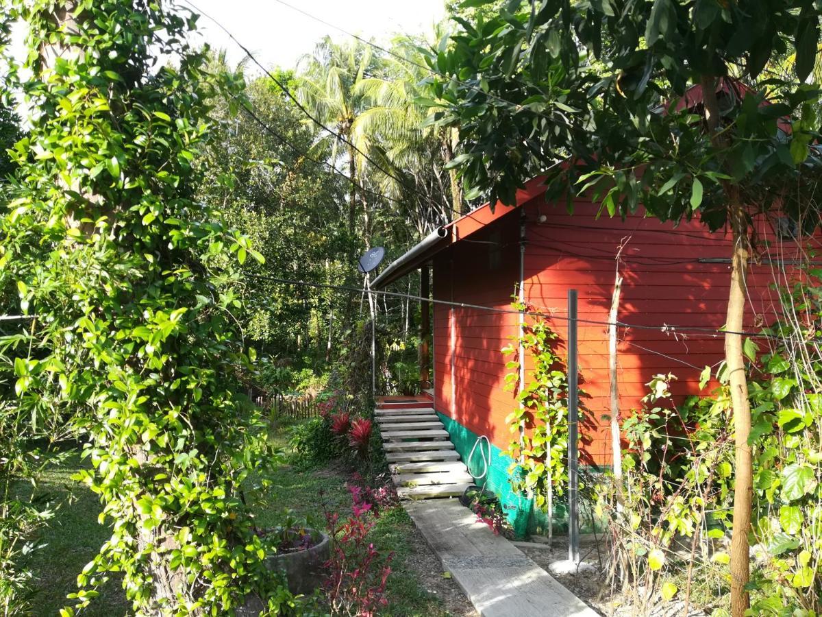 Pink Kangaroo Bungalows Ko Kut ภายนอก รูปภาพ