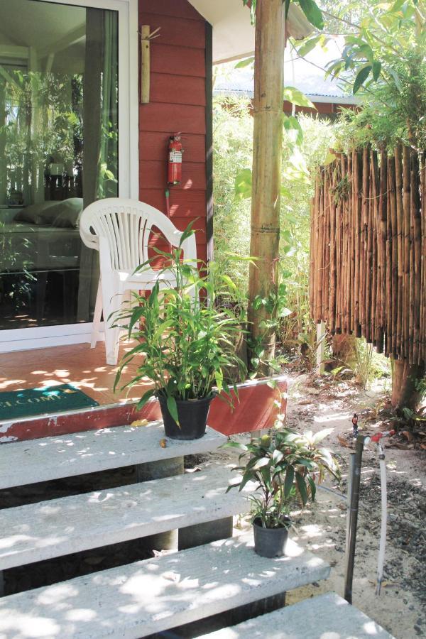 Pink Kangaroo Bungalows Ko Kut ภายนอก รูปภาพ