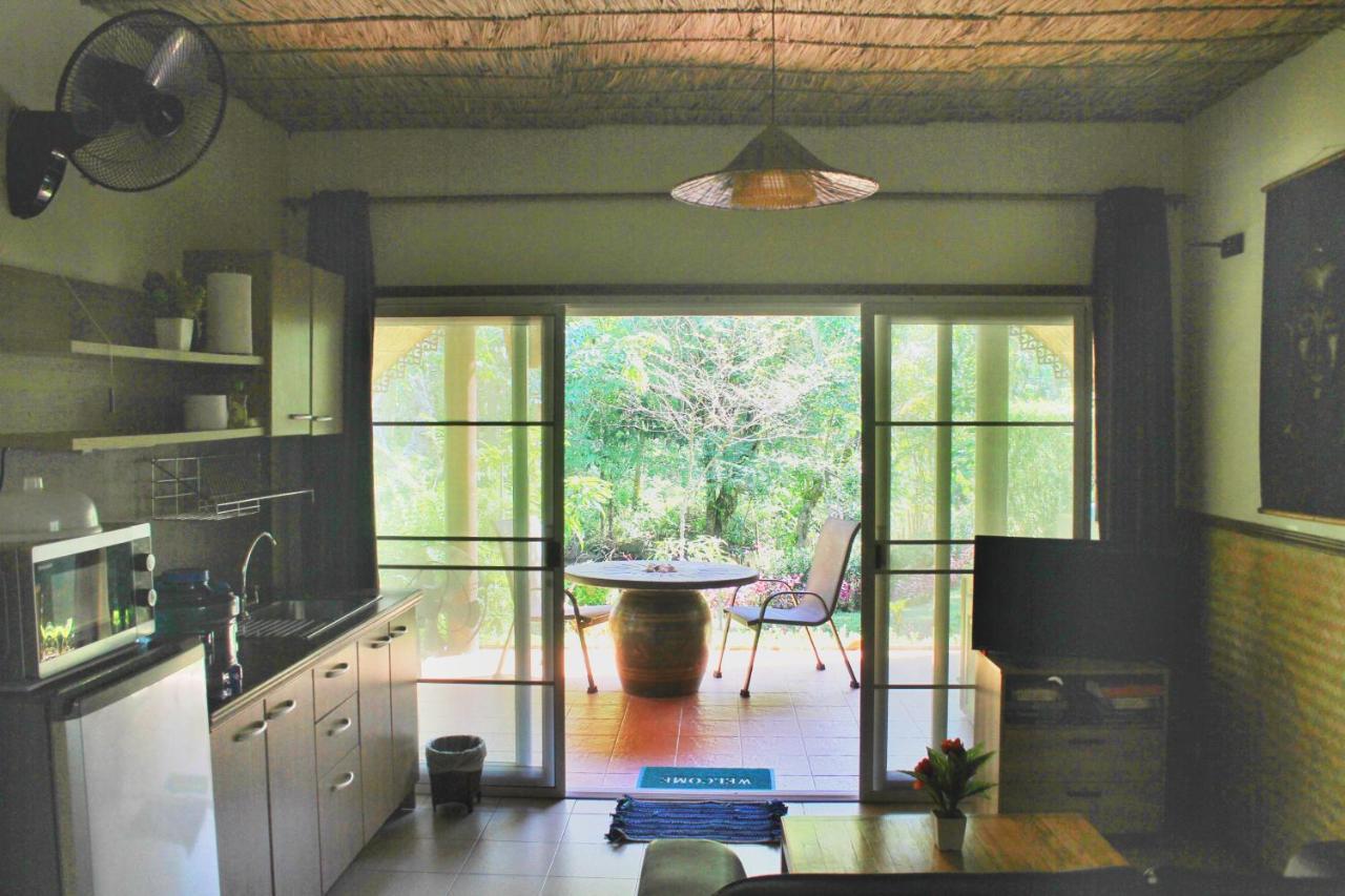 Pink Kangaroo Bungalows Ko Kut ภายนอก รูปภาพ