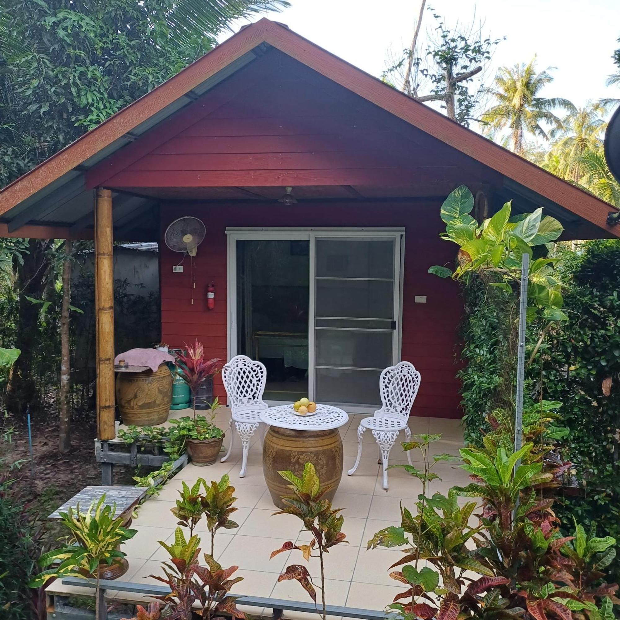 Pink Kangaroo Bungalows Ko Kut ภายนอก รูปภาพ